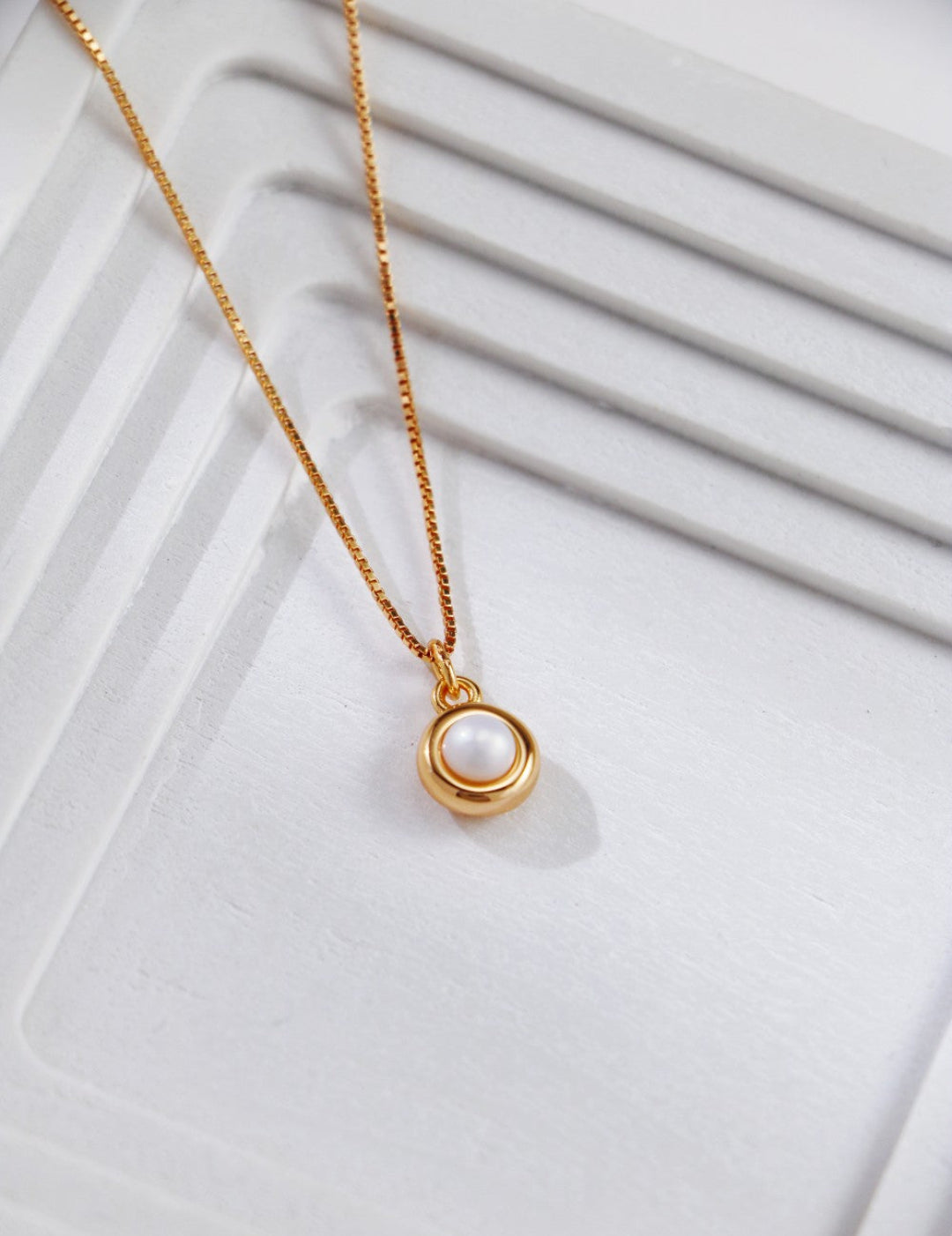 S925 Silver Pearl necklace/earrings