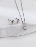 S925 Silver Pearl necklace/earrings