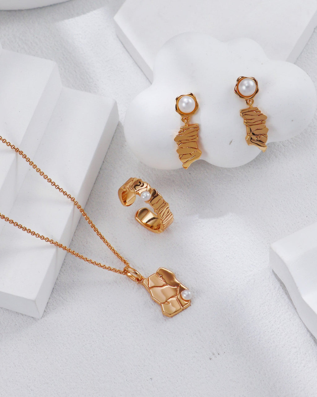 S925 Silver Retro Gold cracked Pearl necklace/ earrings/ ring