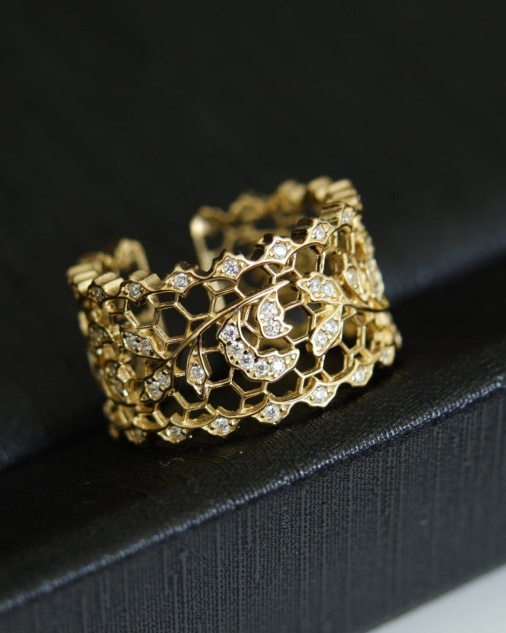 「Sunbeam Through Clouds」 Ring
