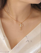 Collar de llaves, joyería de plata.