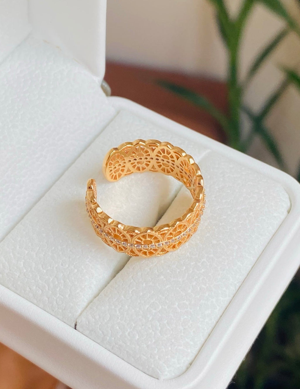 【Filigree Whisper】Ring in S925 Silver & Zirconia