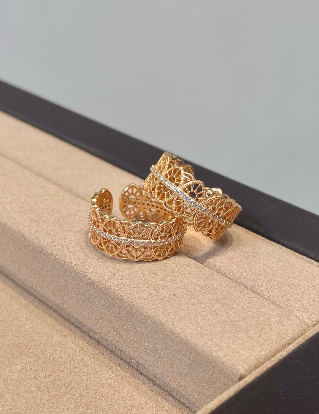 【Filigree Whisper】Ring in S925 Silver & Zirconia