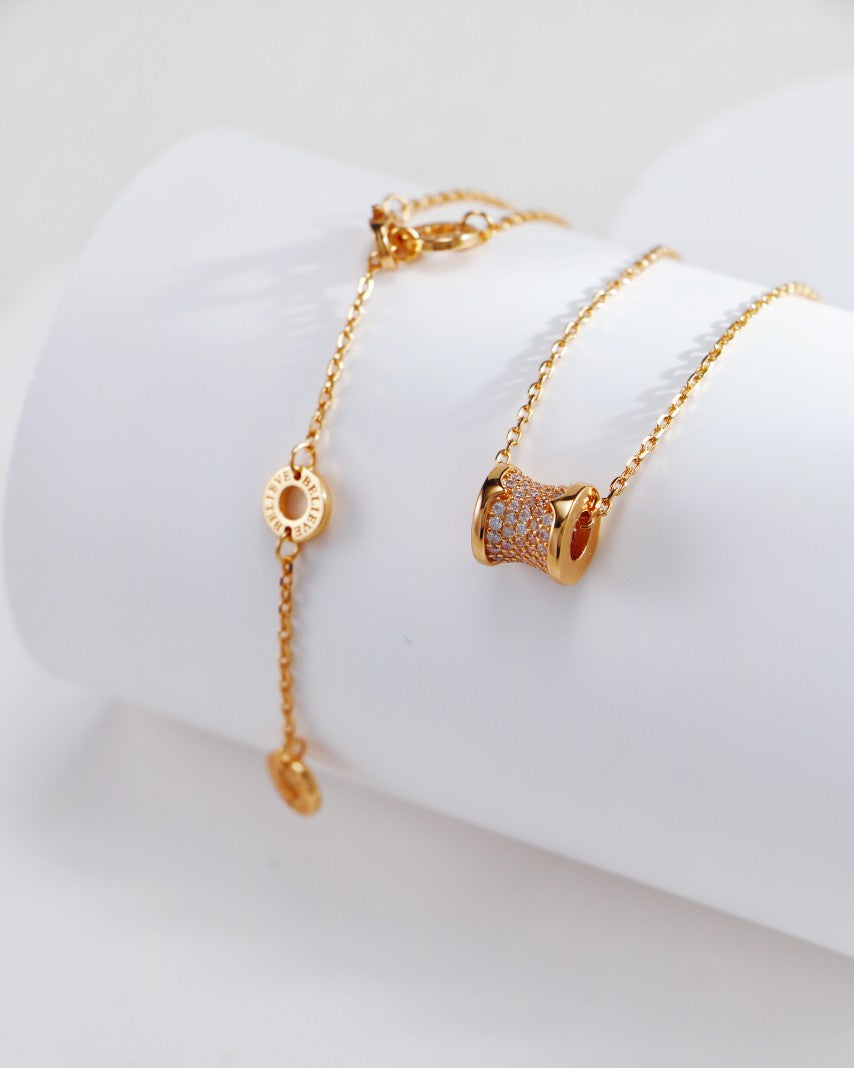 S925 Sterling Silver & Zirconia ‘Waist’ Curve Necklace