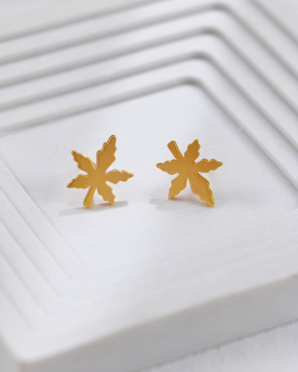 S925 Sterling Silver Maple Leaf Stud Earrings