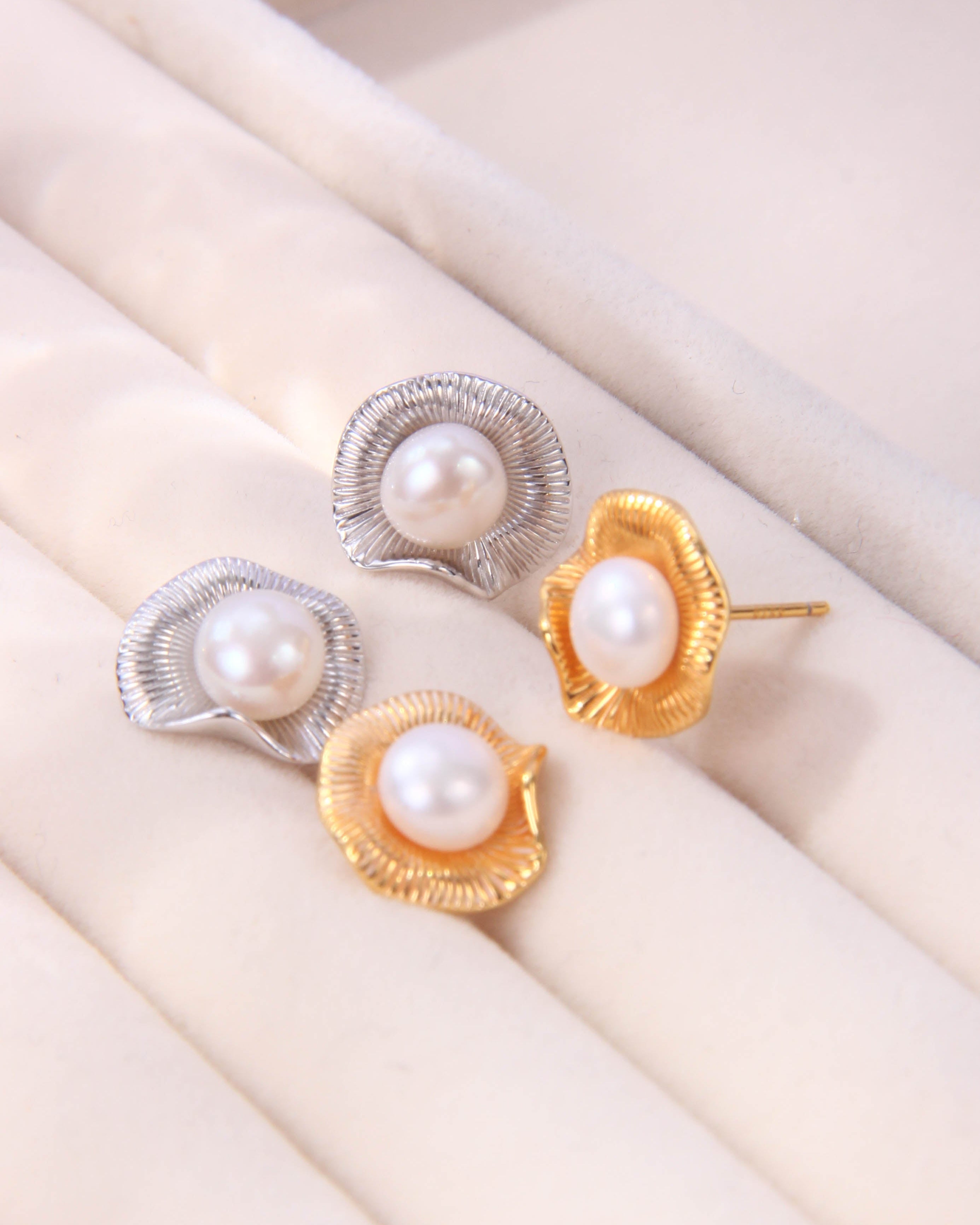 S925 Sterling Silver Floral Pearl Stud Earrings