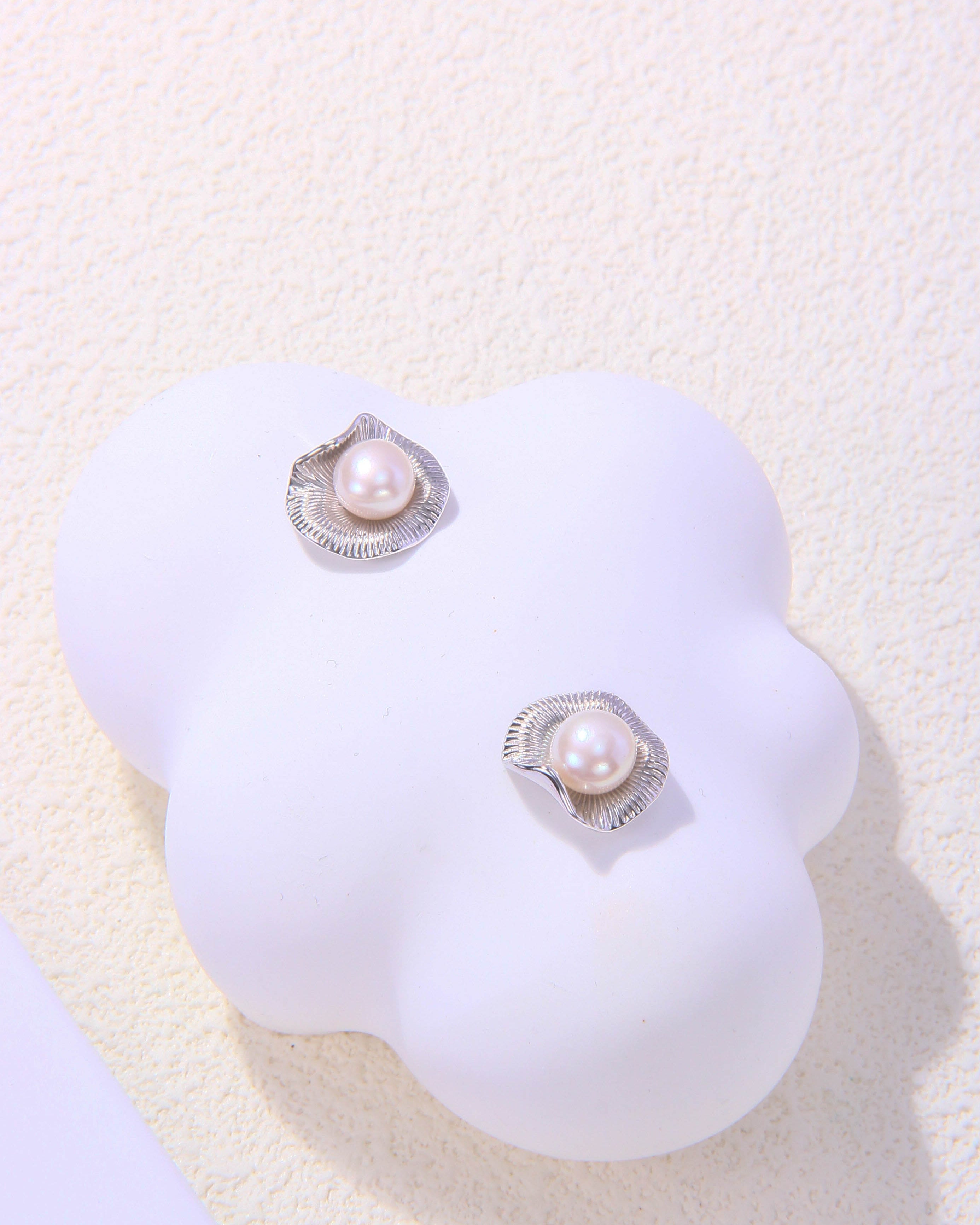S925 Sterling Silver Floral Pearl Stud Earrings