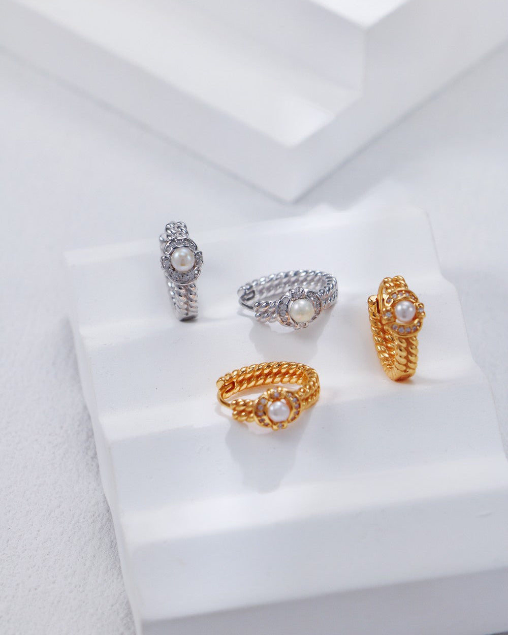 S925 Sterling Silver Pearl Earrings