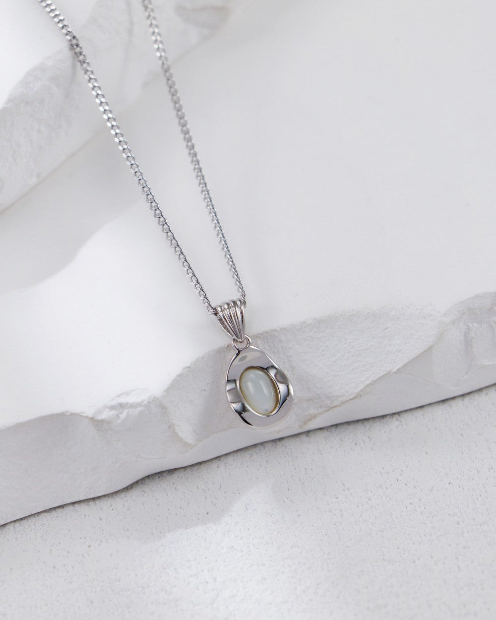 S925 Silver Mother-of-Pearl Necklace