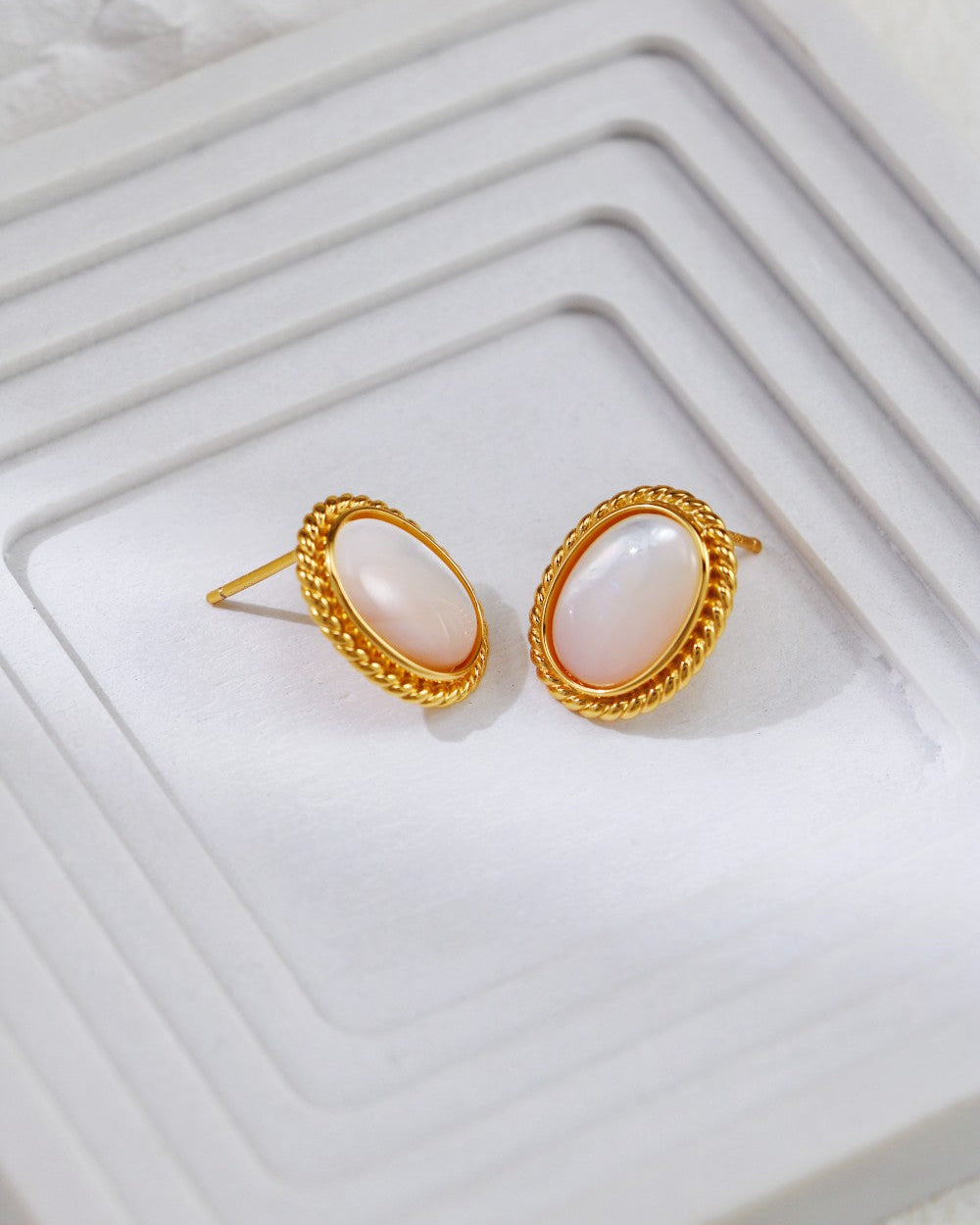 S925 Sterling Silver Mother-of-Pearl Stud Earrings