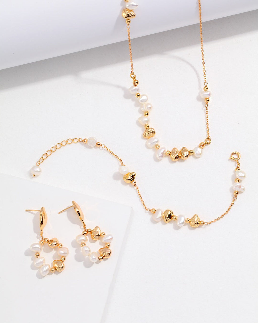 Colección de perlas de plata de ley