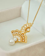 【Twin Fans Reflecting the Moon】Pendant Necklace