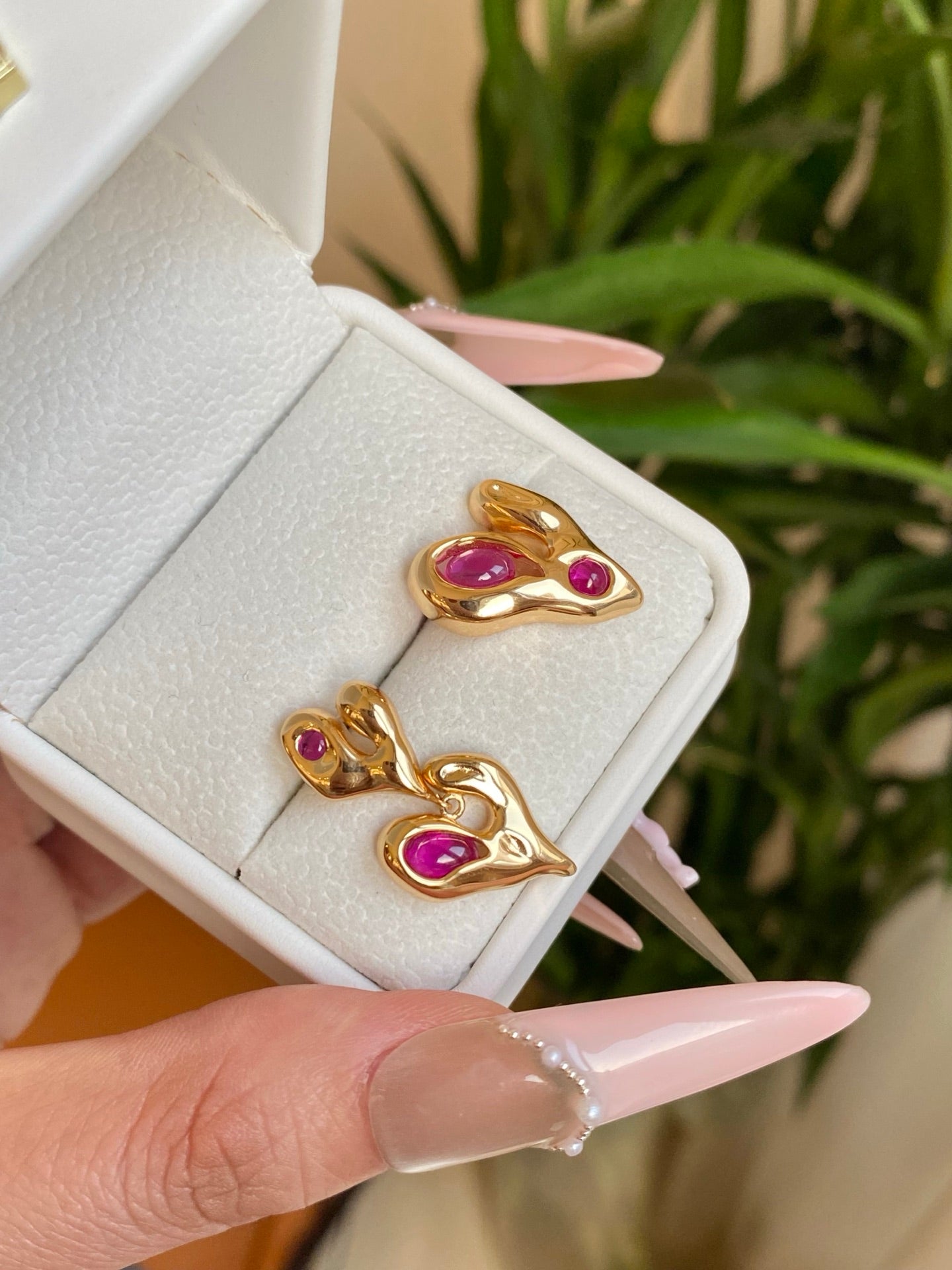 S925 Sweetly Irregular Heart Stud Earrings