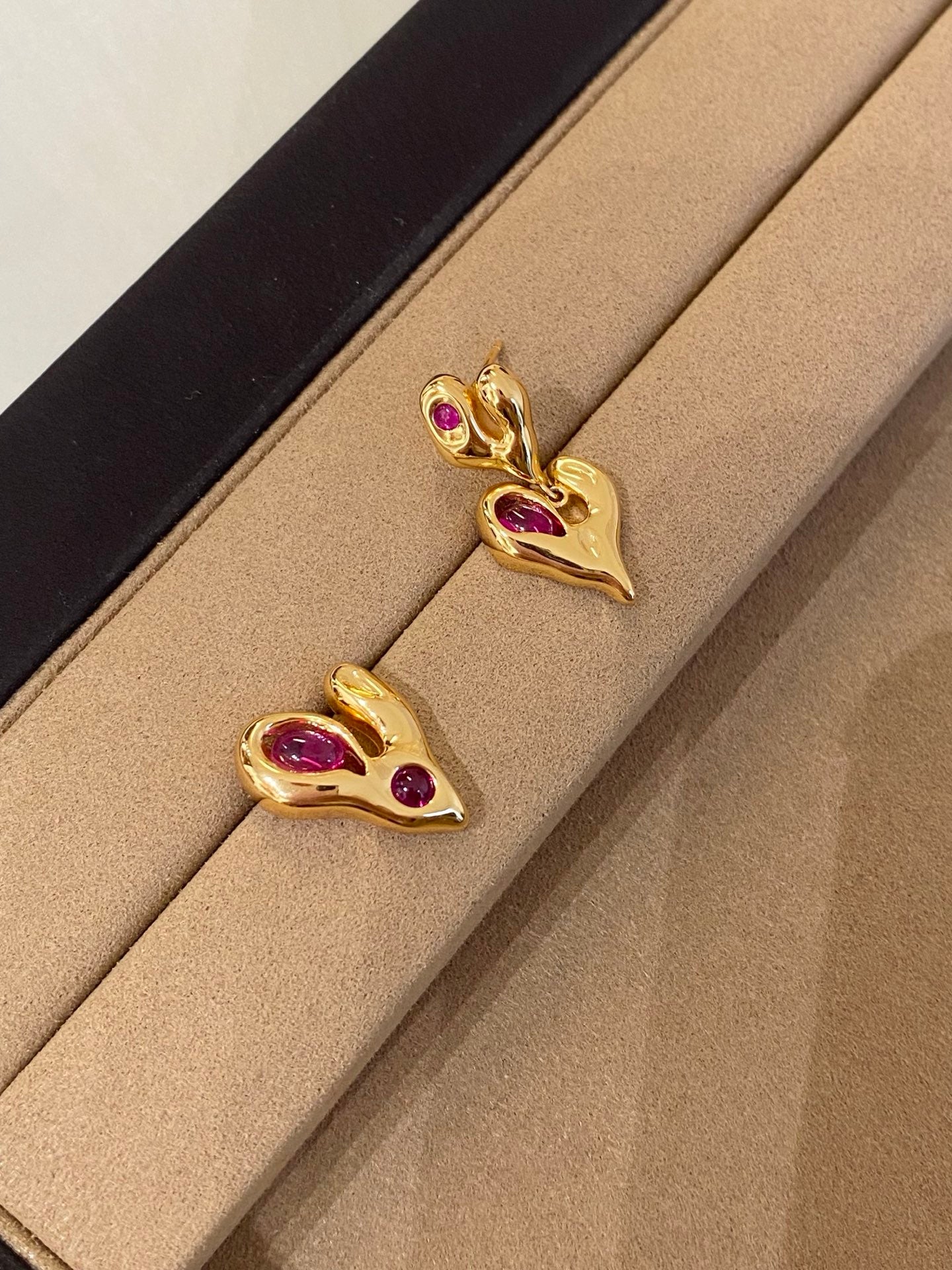 S925 Sweetly Irregular Heart Stud Earrings