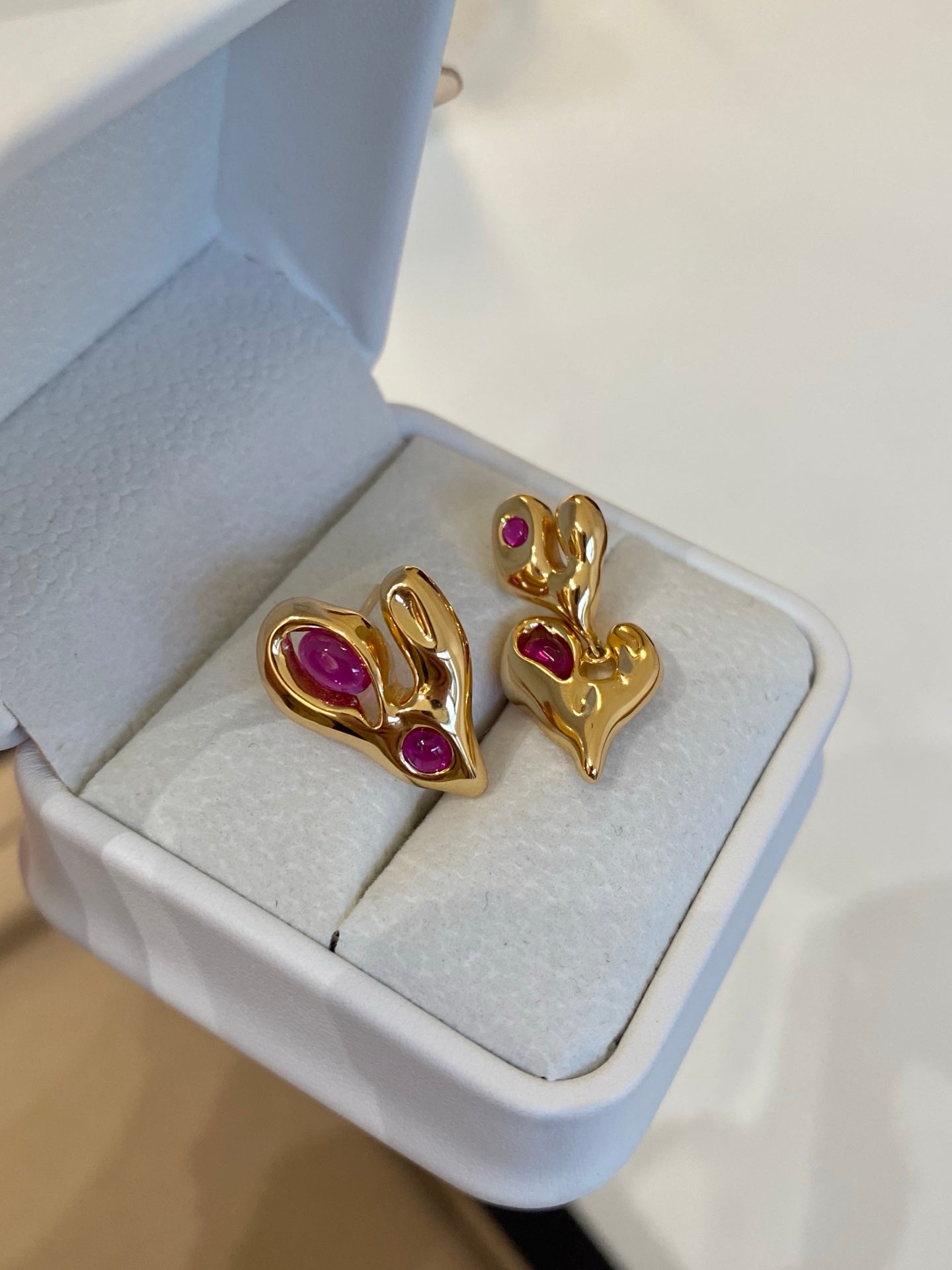 S925 Sweetly Irregular Heart Stud Earrings