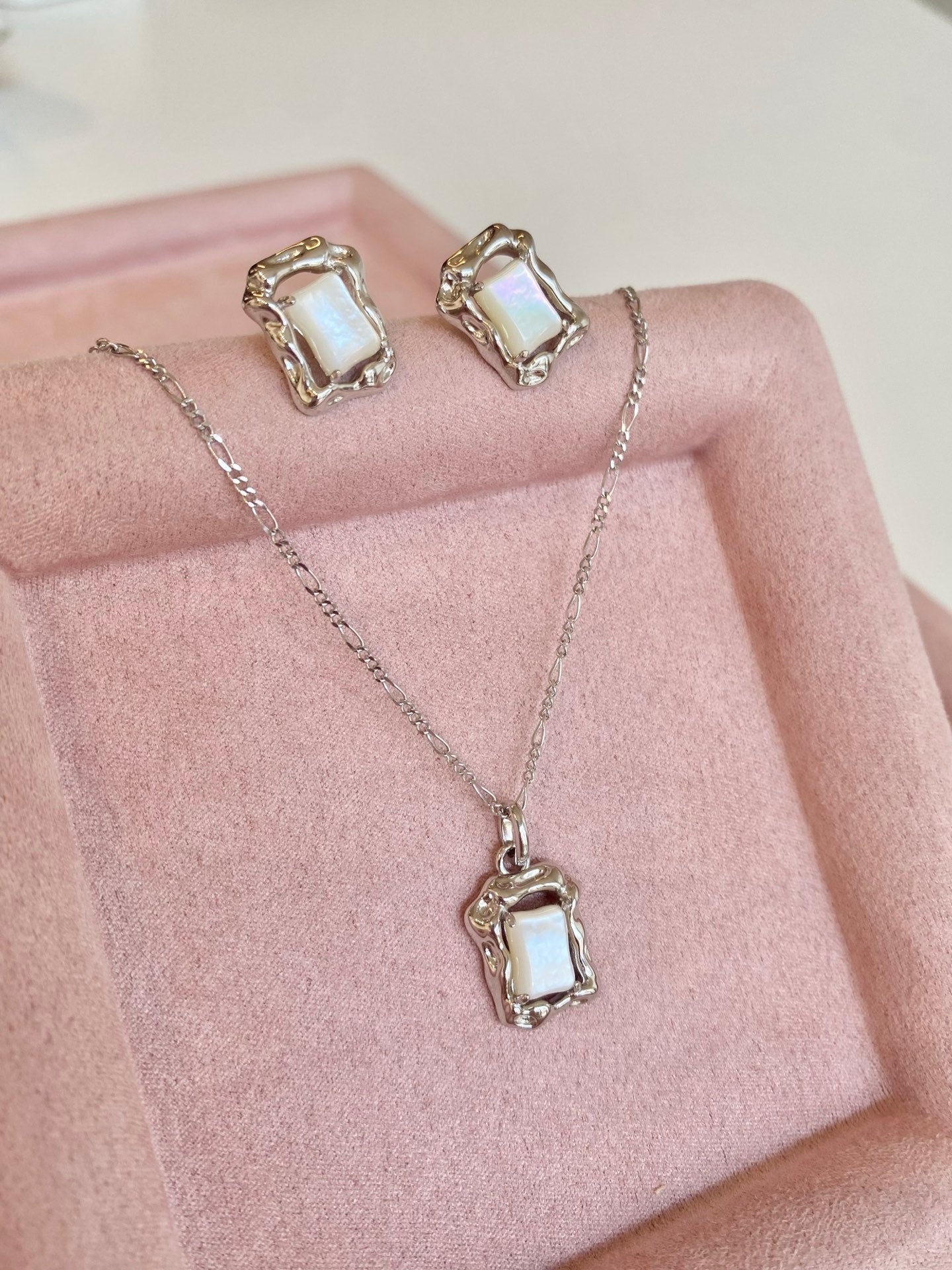 Natural Mother-of-Pearl & S925 Silver Series