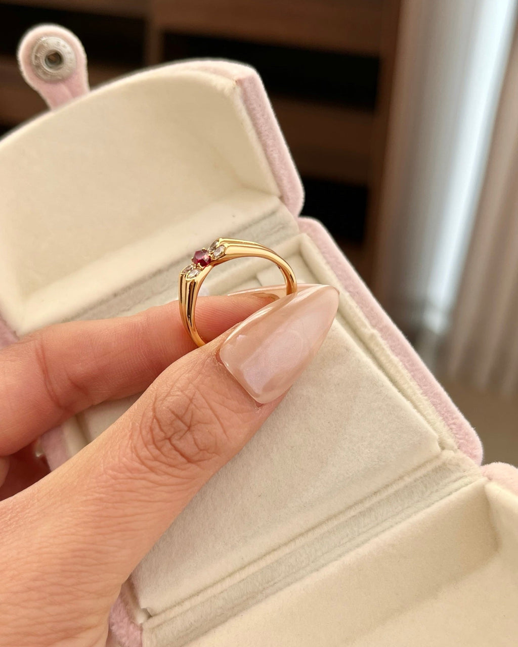 【Waltz of the Butterfly】 Red Corundum & Butterfly Ring