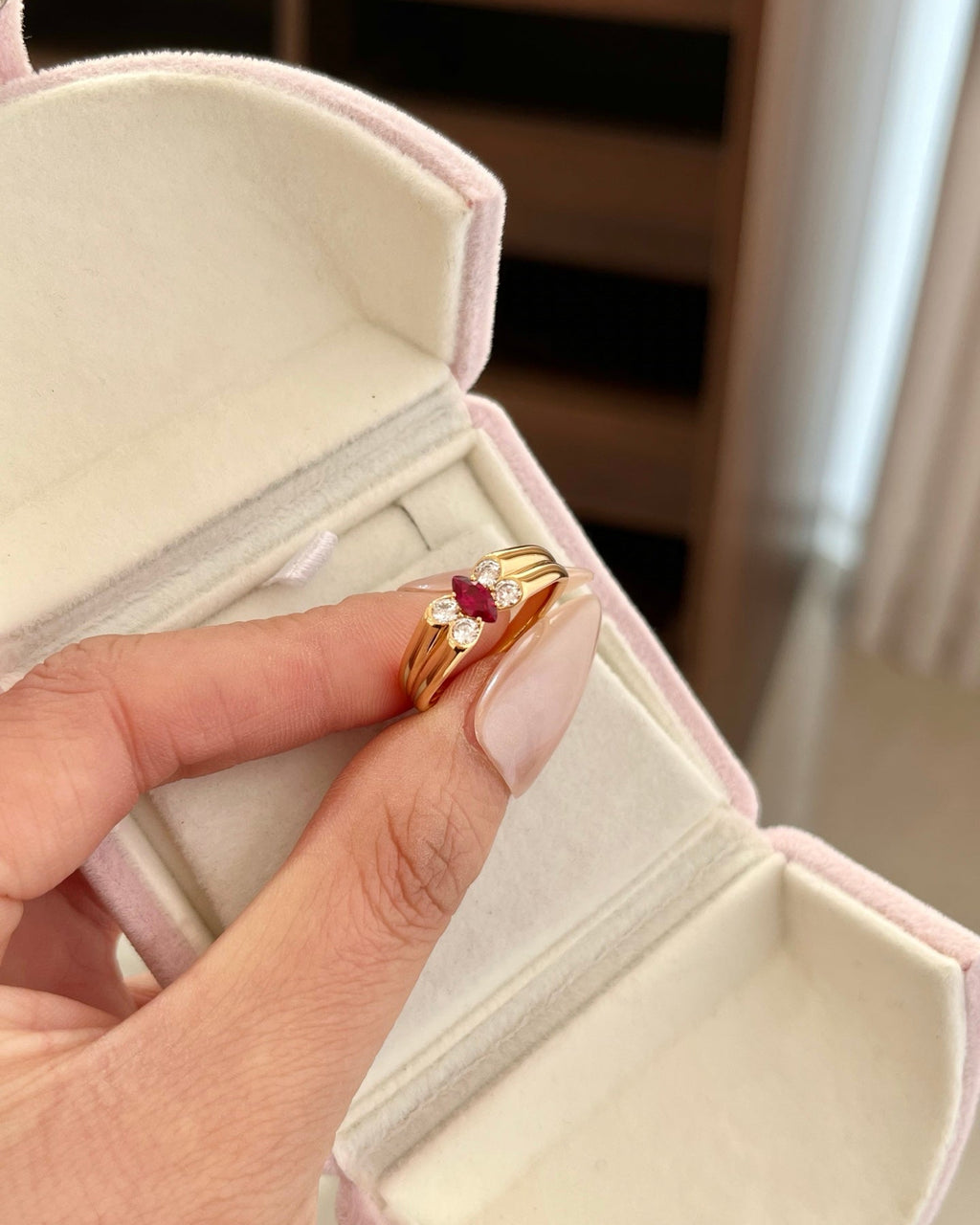【Waltz of the Butterfly】 Red Corundum & Butterfly Ring