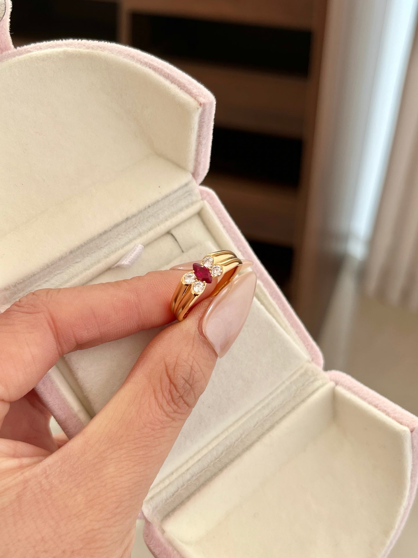 【Waltz of the Butterfly】 Red Corundum & Butterfly Ring