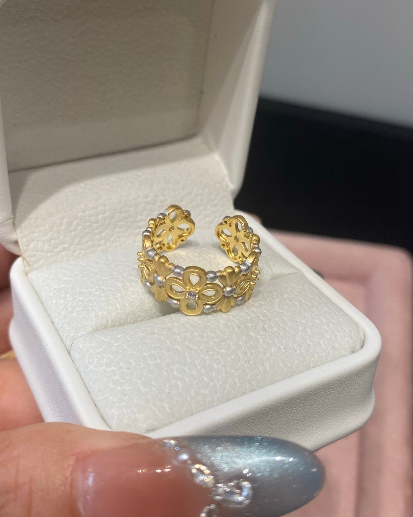 【Golden Branches, Jade Leaves】Two-Tone Floral Ring