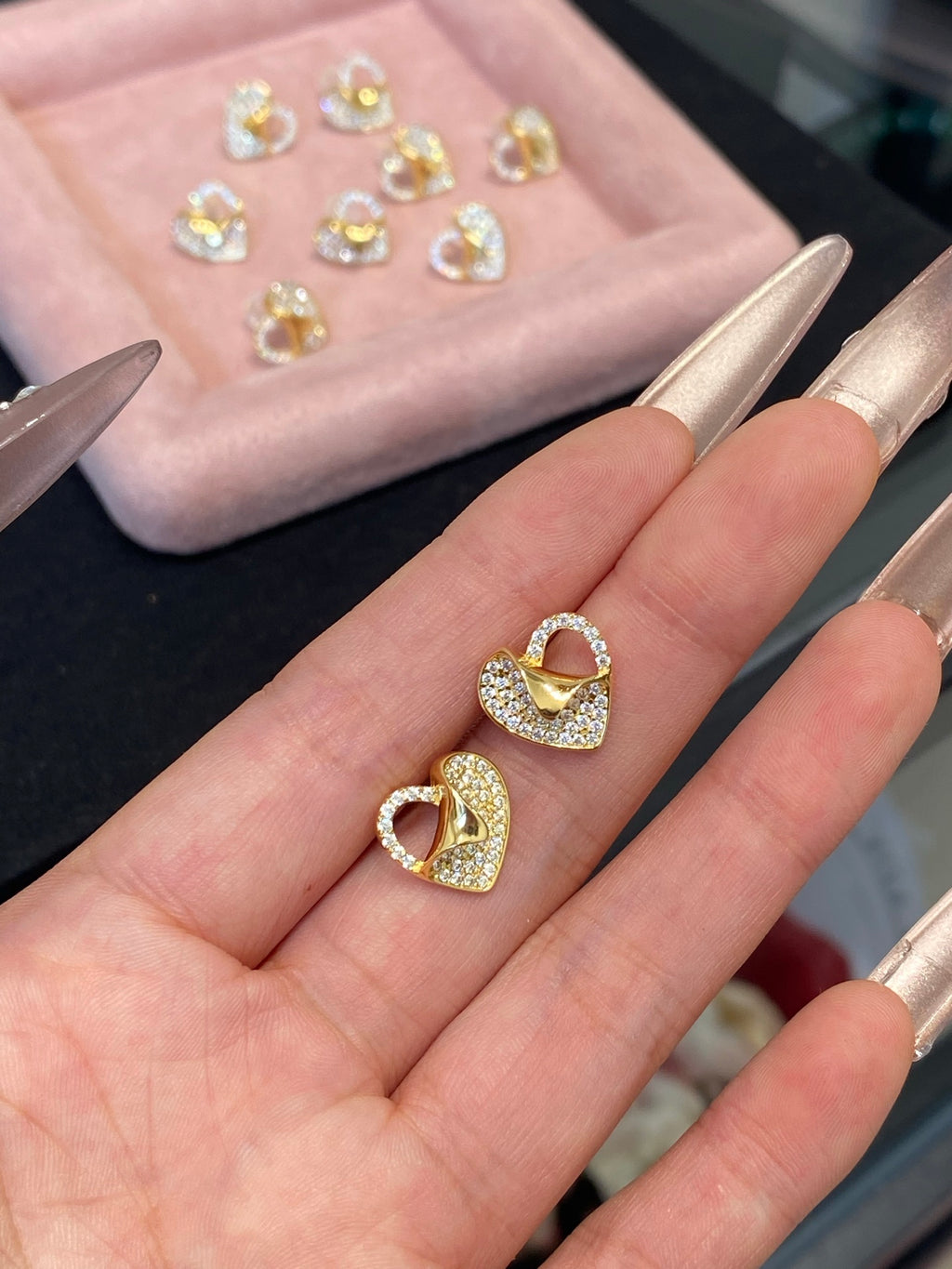 【Asymmetrical Folded Heart】 Earrings