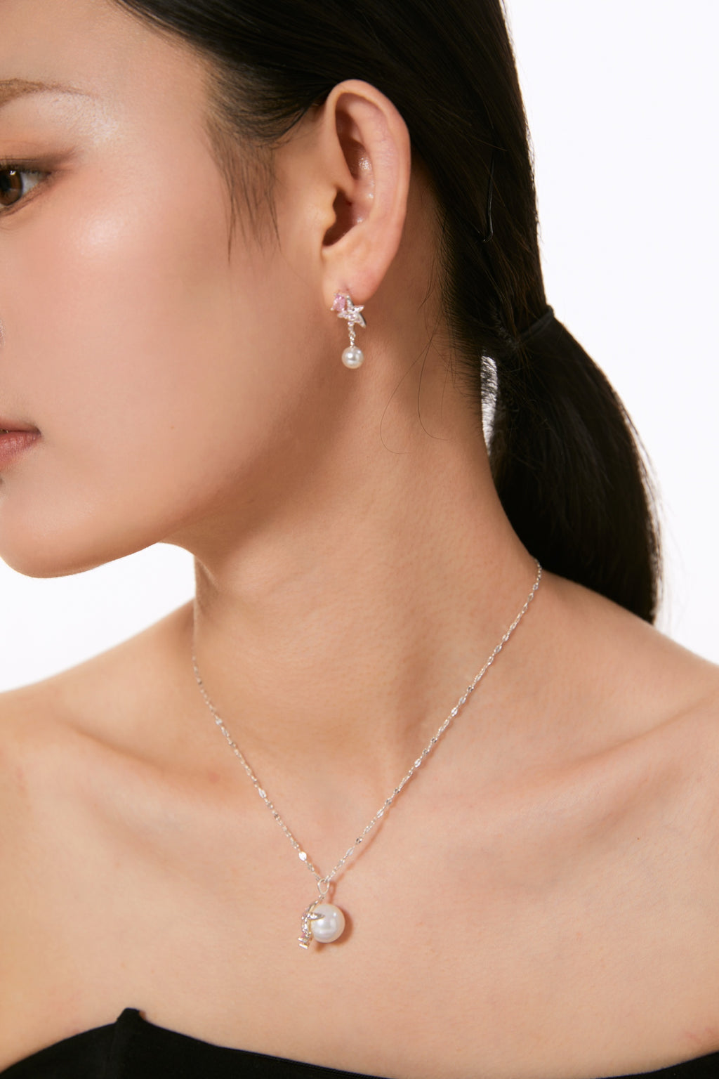 Peach Star Pearl Necklace and Earrings