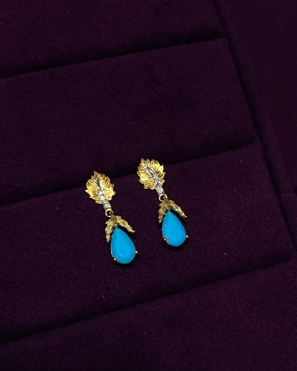 「Frosted Leaf Whisper」 Earrings