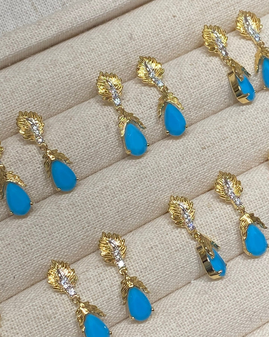 「Frosted Leaf Whisper」 Earrings