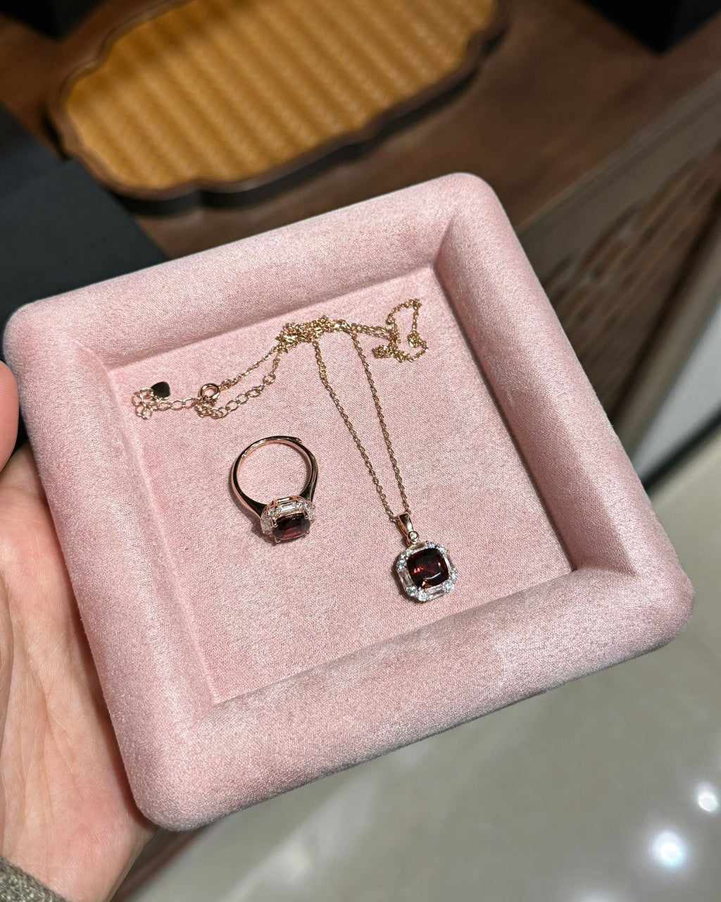 Rose Gold Luxury Set