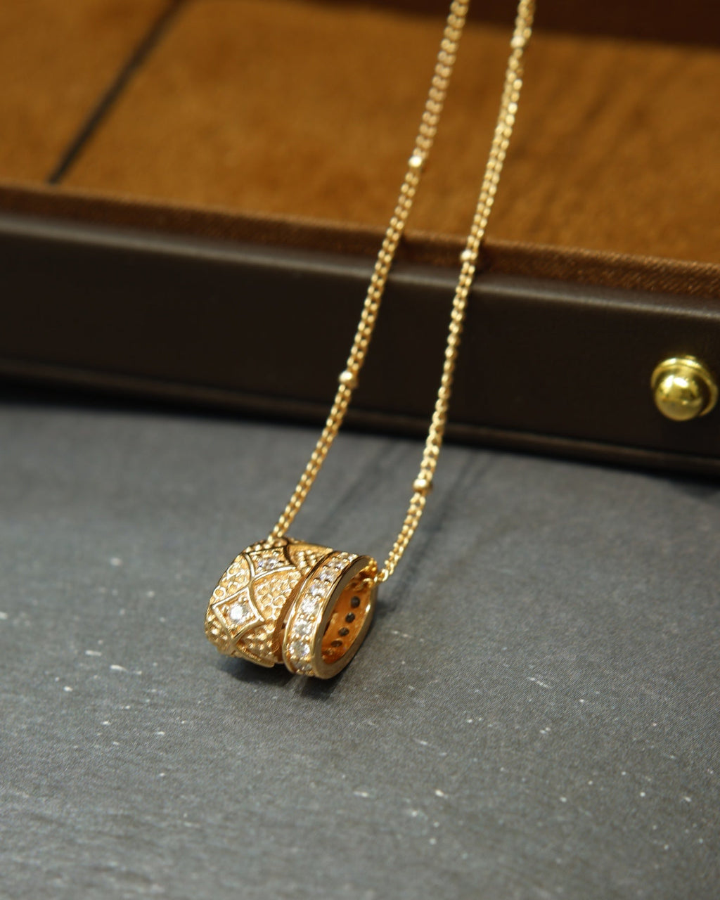 【Textured Starscape 】Pendant Necklace