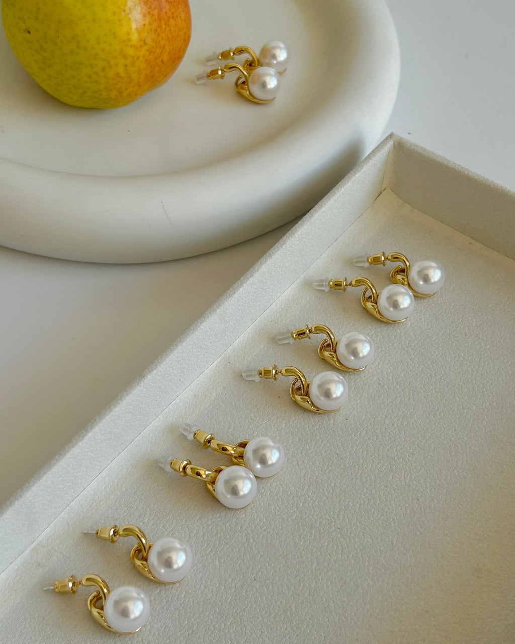 【Floating Life】 Large Pearl Earrings