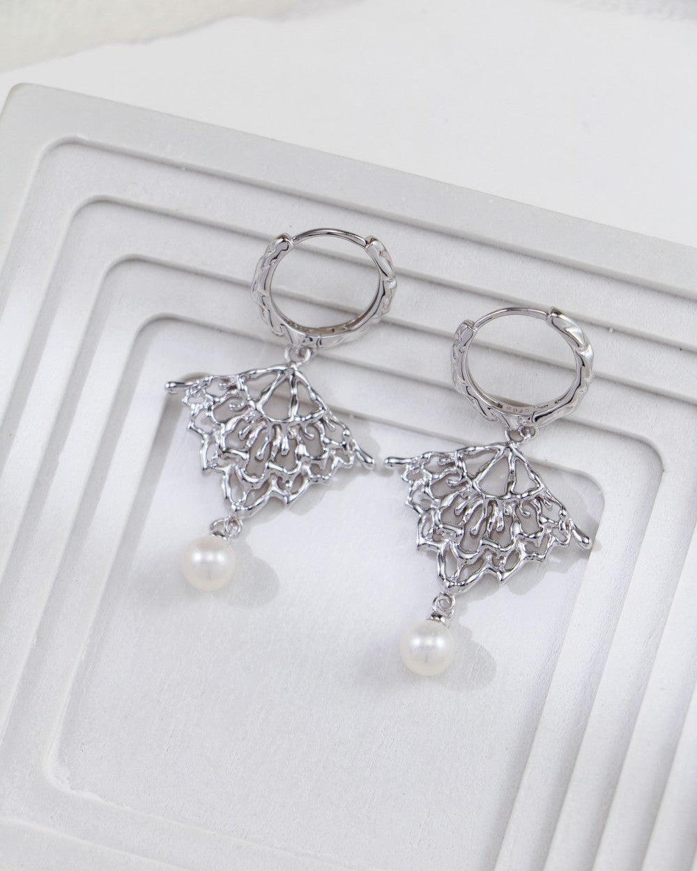 S925 Sterling Silver Fashion Pearl Earrings