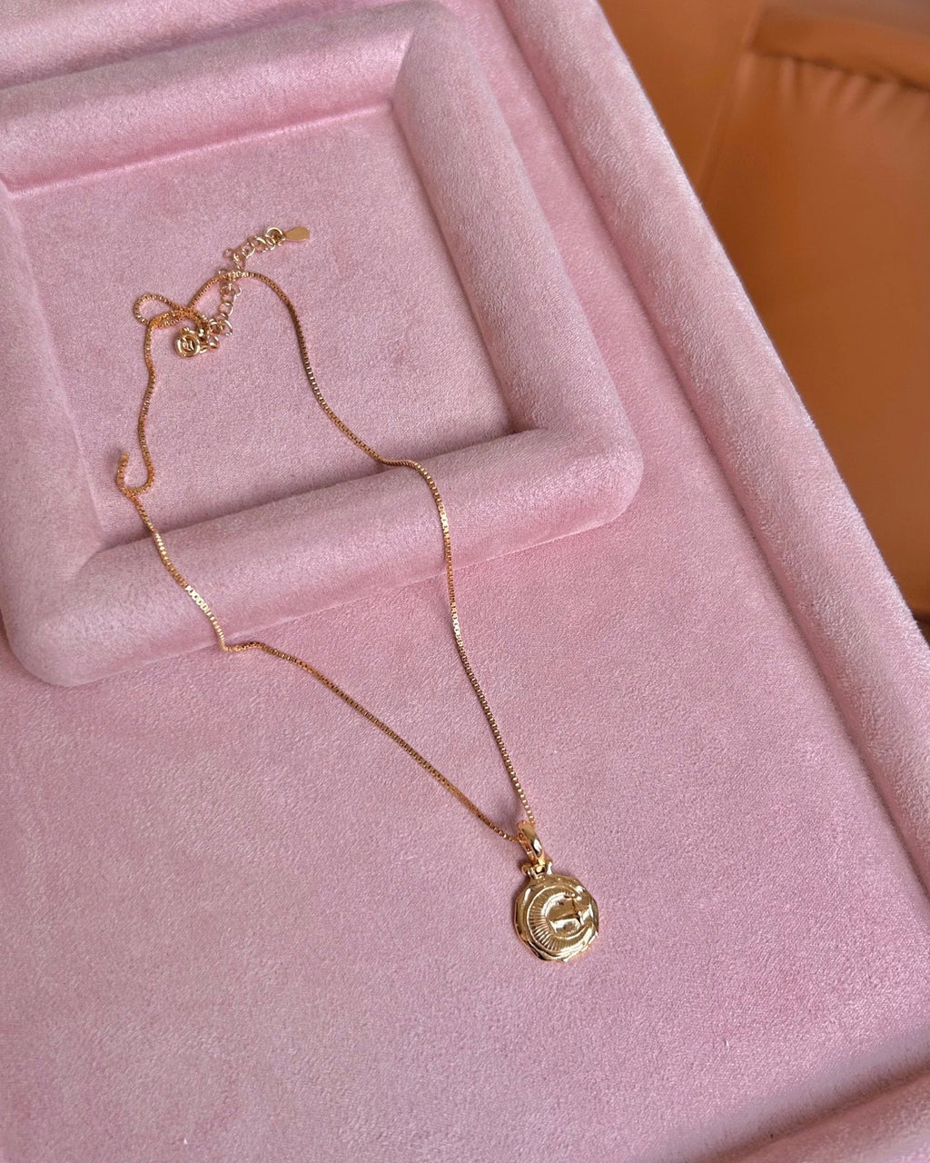 【Time Imprint】 Irregular Disc Pendant Necklace