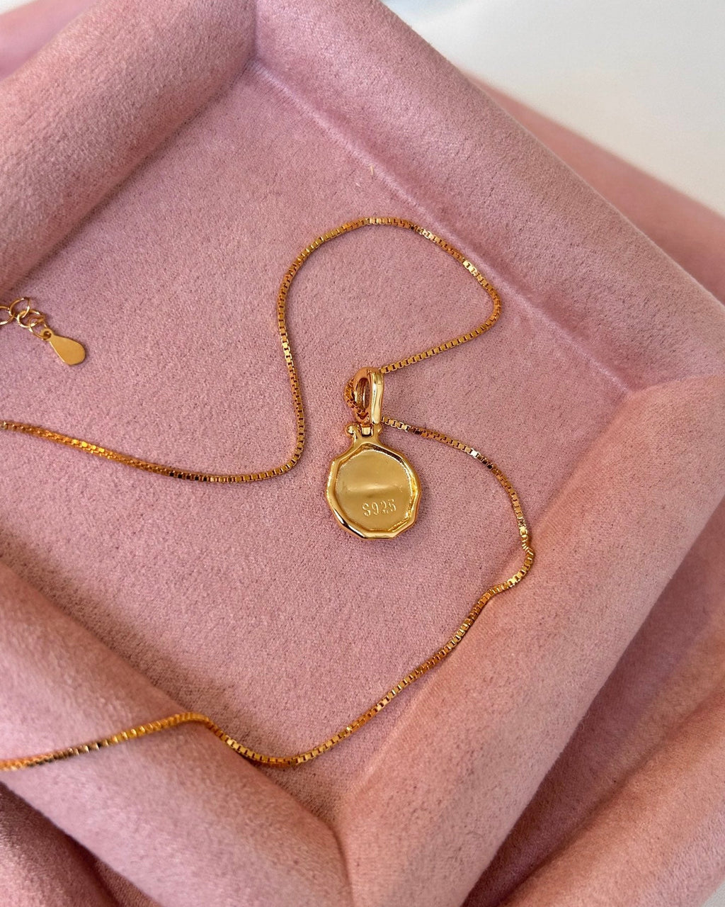 【Time Imprint】 Irregular Disc Pendant Necklace