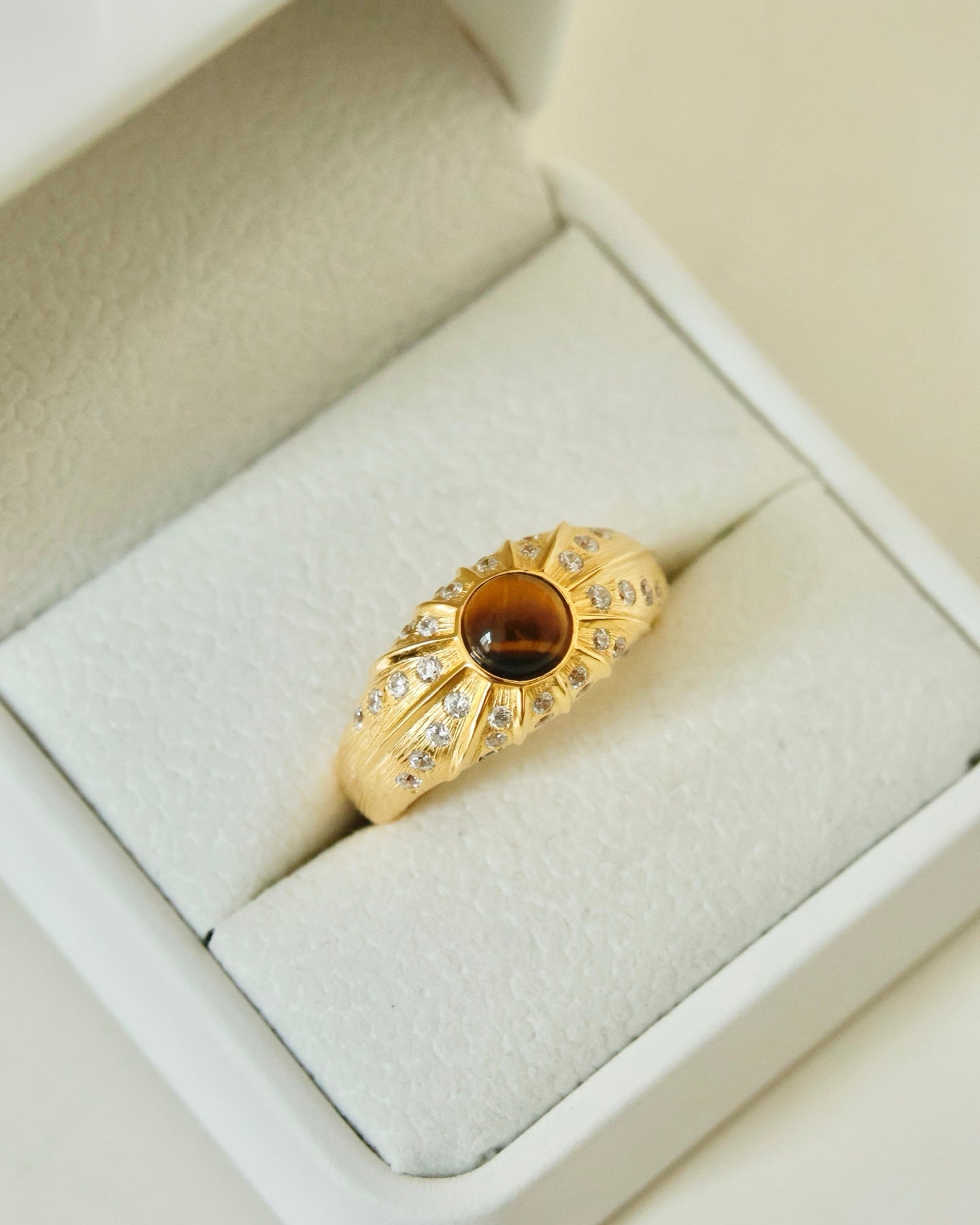 【Golden Gaze】 Tiger's Eye & Zirconia Ring