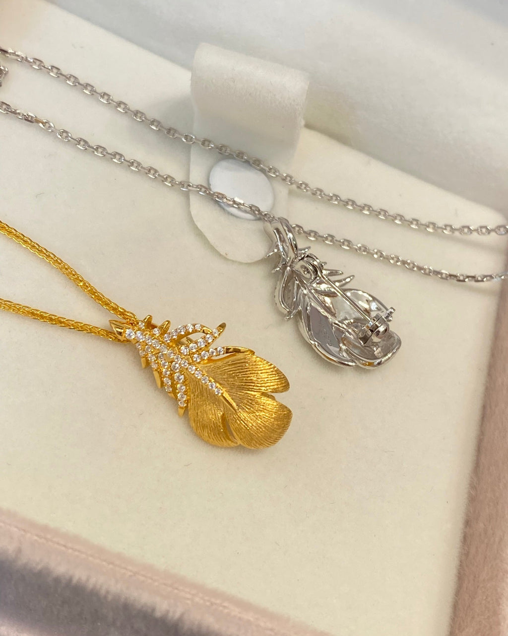 【Gilded Feather Dream】 Convertible Feather Necklace/Brooch