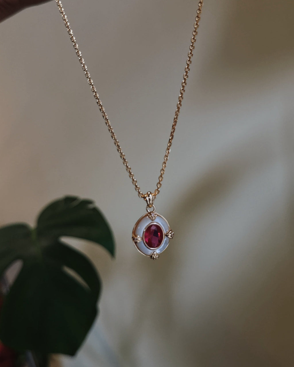 【Gilded Whisper】 Vintage Zirconia Necklace
