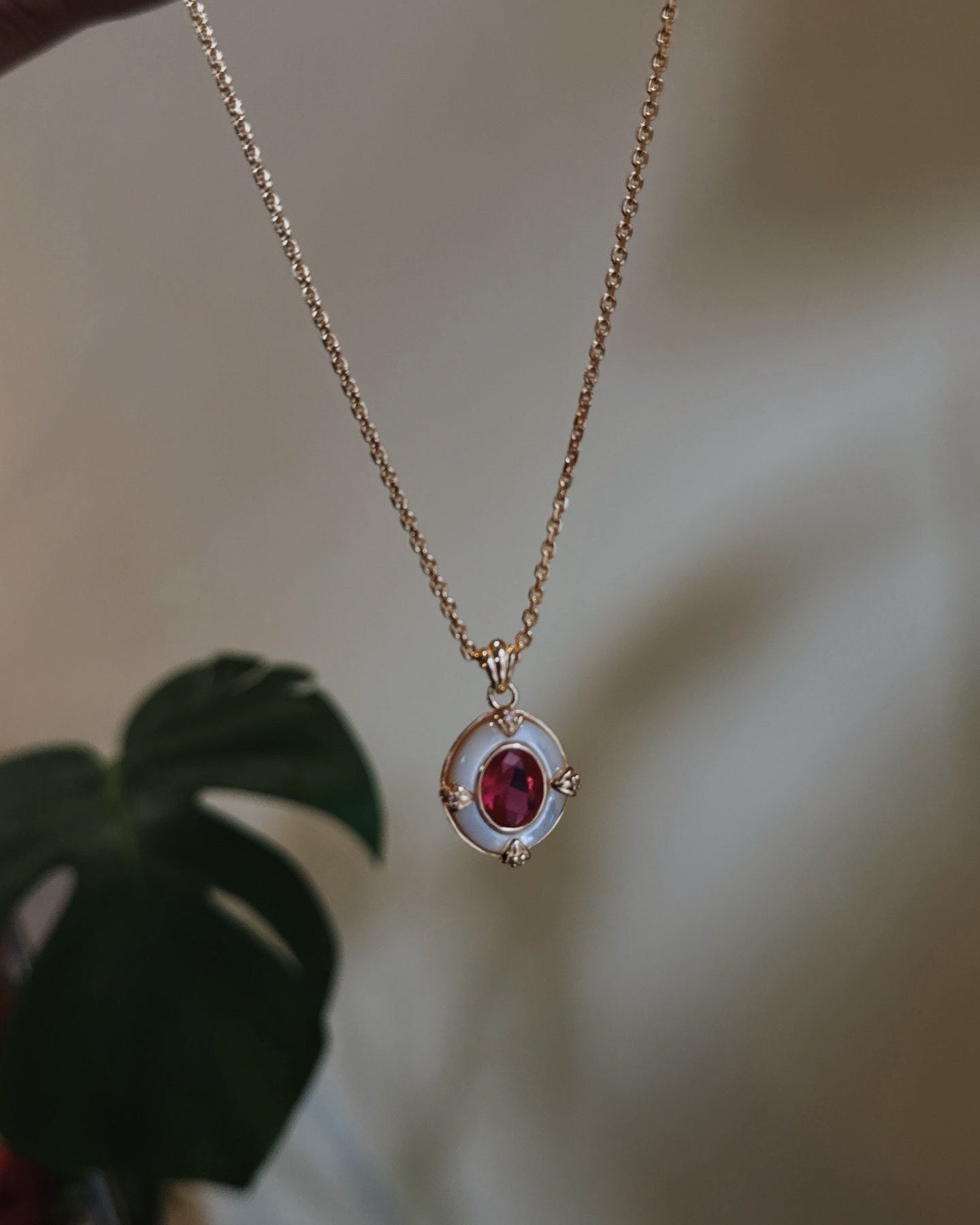【Gilded Whisper】 Vintage Zirconia Necklace