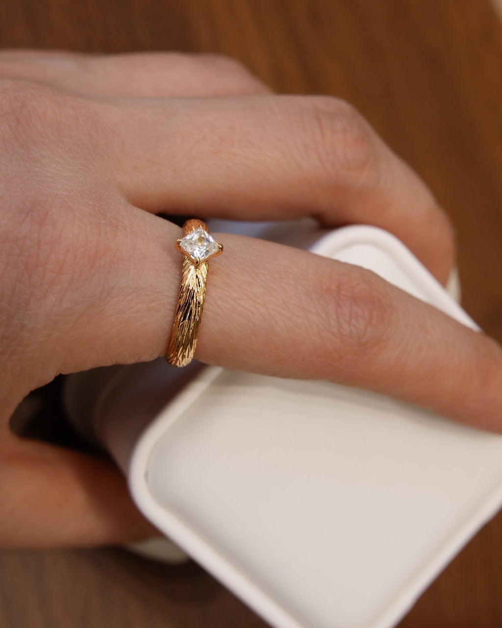 【Gilded Square】 Vintage Square Ring