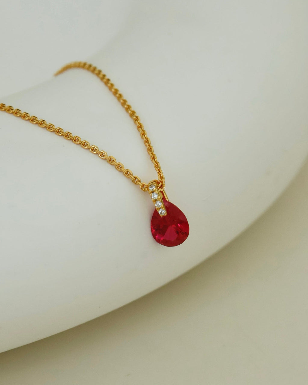 【Vermilion Teardrop】 Ruby Zoisite Necklace